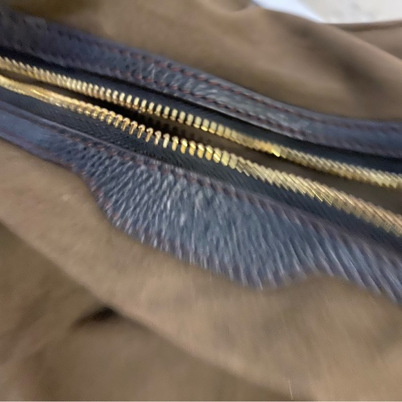 Louis Vuitton LV monogram L Hobo Mahina Leather Black - Picture 3 of 14